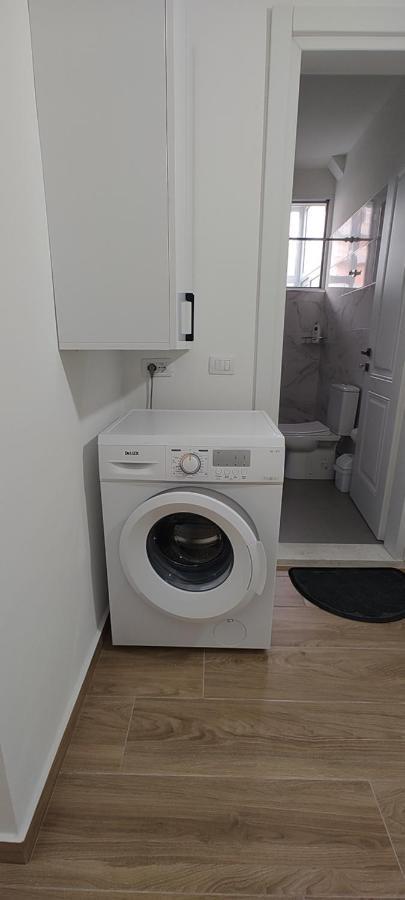 Vlora Central & Comfy Apartment Luaran gambar