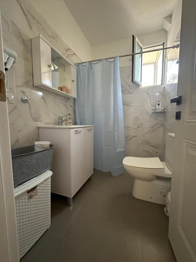 Vlora Central & Comfy Apartment Luaran gambar
